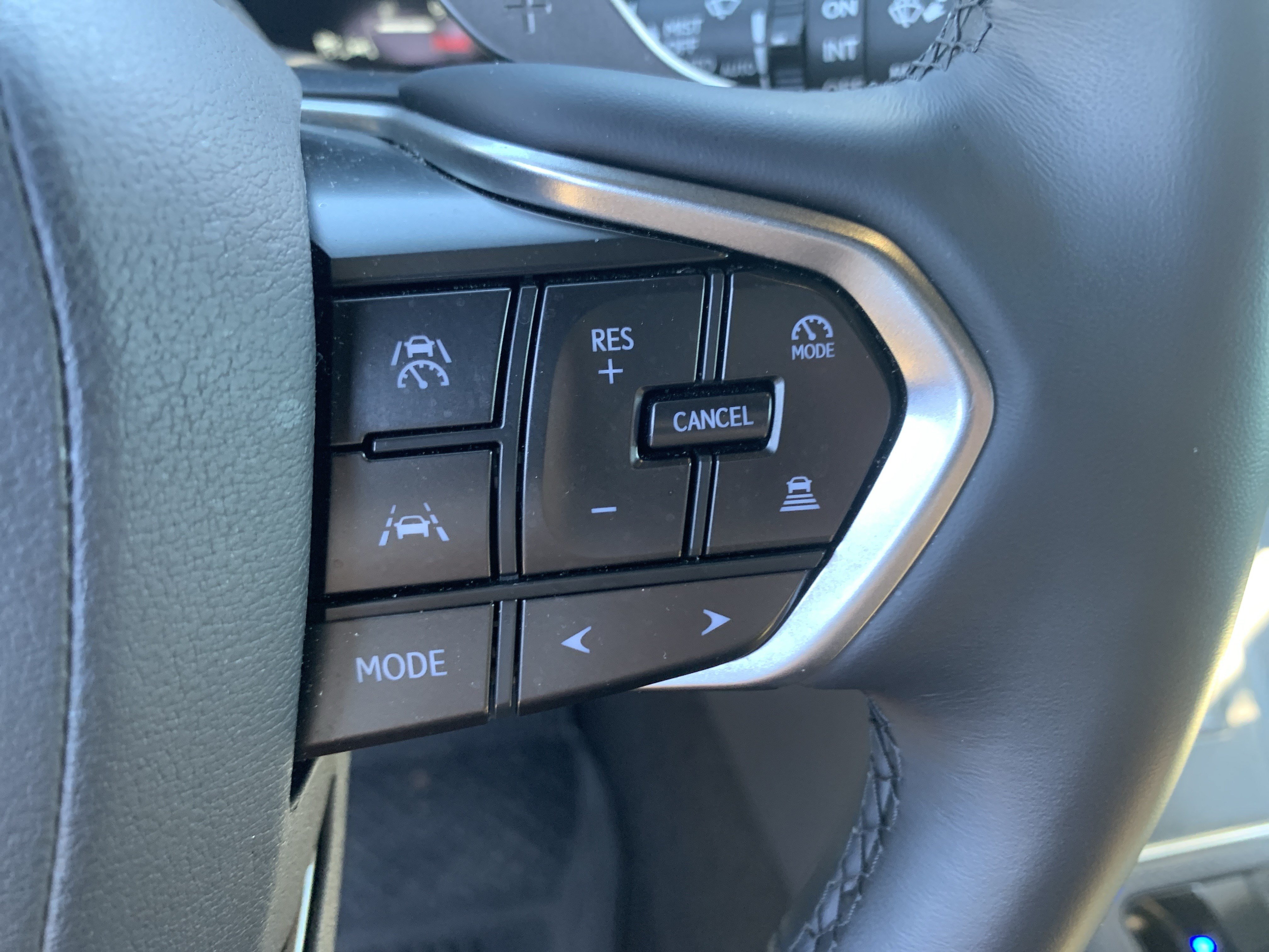 Used 2025 Lexus GX 550 w/ Accessory Package (2T) AWD/4WD image 20