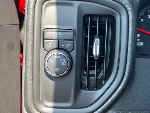 Used 2022 Chevrolet Silverado 1500 Custom RWD image 28