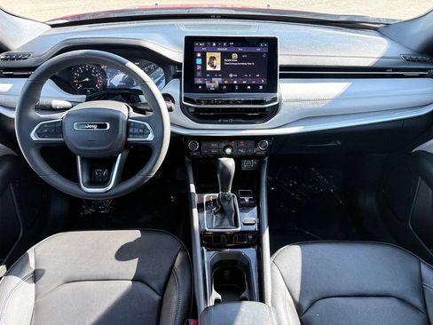 Used 2025 Jeep Compass Limited AWD/4WD image 8