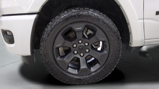 Used 2025 RAM 1500 Big Horn AWD/4WD image 25