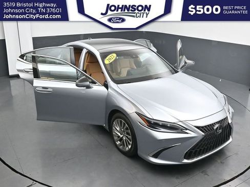 Used 2022 Lexus ES 350 Ultra Luxury w/ Accessory Package FWD image 35