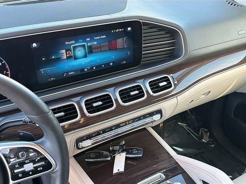 Used 2020 Mercedes-Benz GLE 350 4MATIC w/ AMG Line Exterior image 27