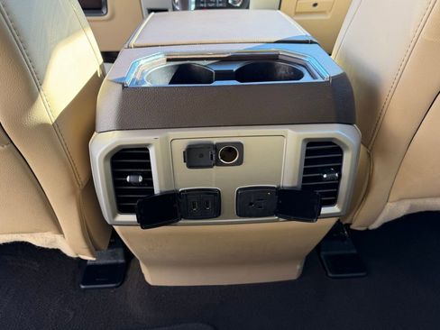 Used 2020 Ford F150 Lariat image 34