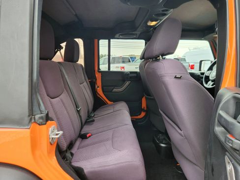 Used 2013 Jeep Wrangler Unlimited Sport image 42