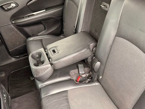 Used 2020 Dodge Journey Crossroad FWD image 25