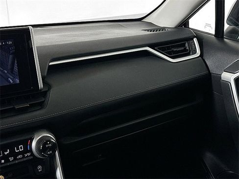 Used 2024 Toyota RAV4 XLE image 22