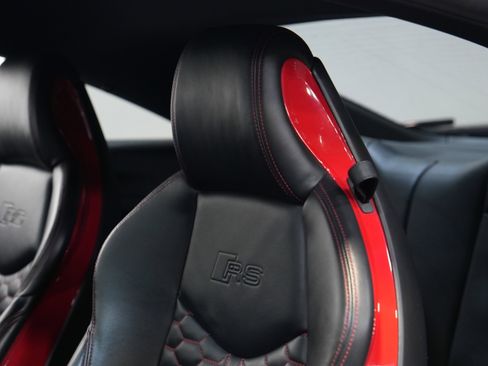 Used 2019 Audi TT RS w/ Technology Package image 25