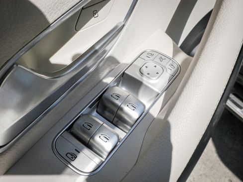 Used 2024 Mercedes-Benz GLE 350 4MATIC image 15