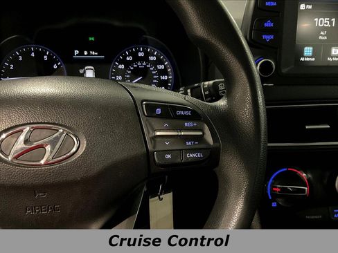 Used 2021 Hyundai Kona SE FWD image 11