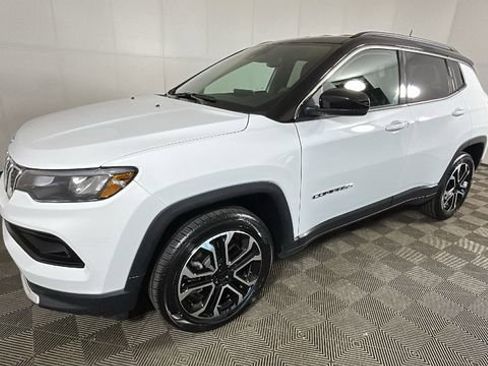 Used 2024 Jeep Compass Limited AWD/4WD image 7