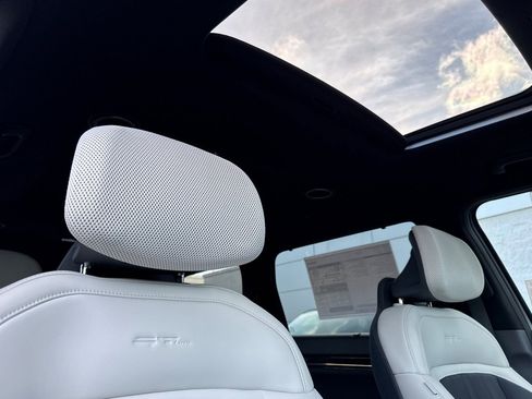 New 2026 Kia EV9 GT-Line image 18