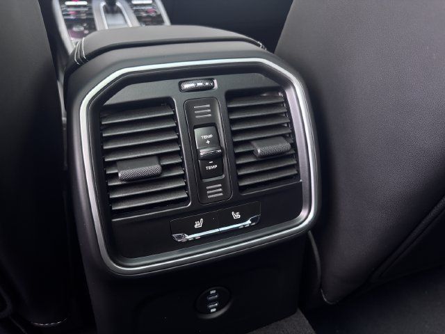 Certified 2026 Porsche Macan Turbo AWD/4WD image 25