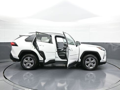Certified 2022 Toyota RAV4 XLE image 41