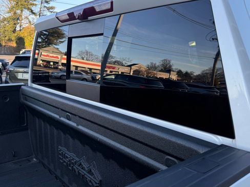 Used 2024 Chevrolet Silverado 1500 High Country w/ Technology Package image 11