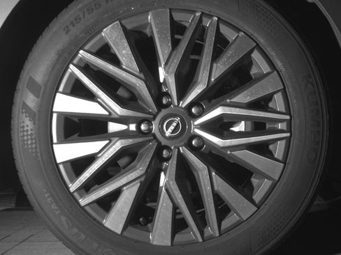 Used 2025 Nissan Altima 2.5 SV image 13