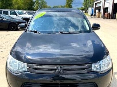 Used 2015 Mitsubishi Outlander SE