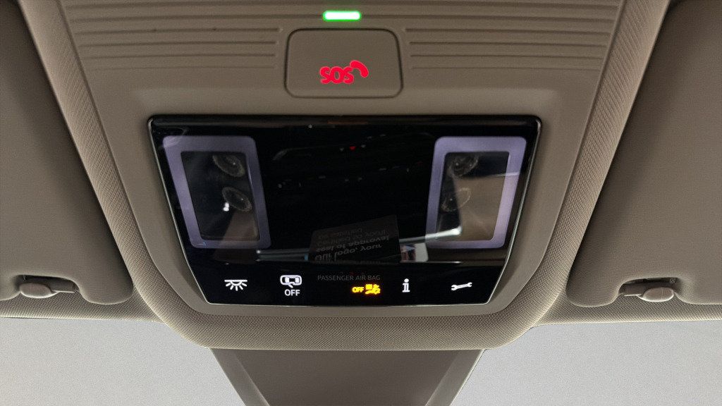 Used 2024 Volkswagen Atlas SE FWD image 24
