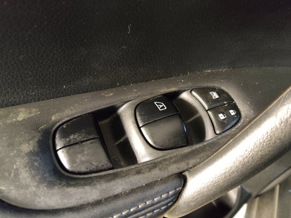 Used 2017 Nissan Rogue SL FWD image 27