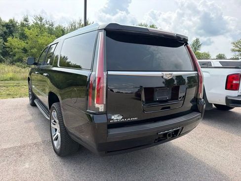 Used 2016 Cadillac Escalade ESV Luxury AWD/4WD image 10