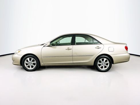 Used 2006 Toyota Camry XLE FWD image 4