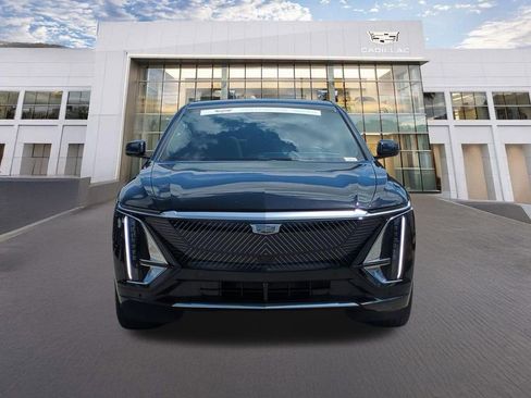 Certified 2024 Cadillac Lyriq Tech RWD image 2