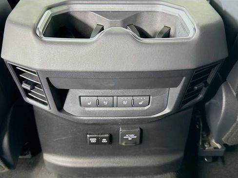 New 2025 Toyota Tundra Platinum image 25