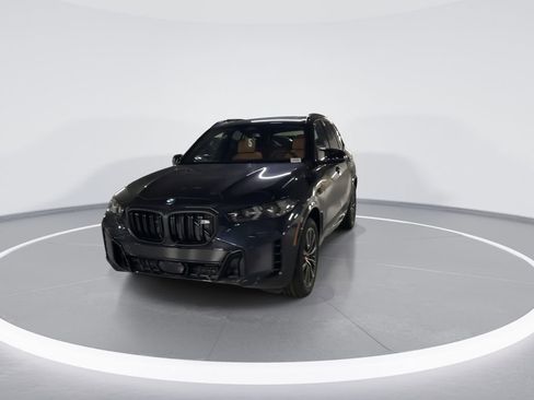 New 2026 BMW X5 M60i w/ Executive Package image 3