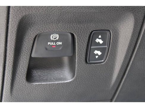 Used 2019 RAM 1500 Big Horn RWD image 16