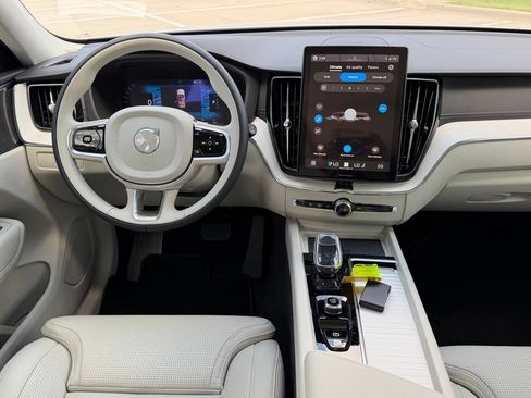 New 2026 Volvo XC60 T8 Ultra w/ Protection Package Premier AWD/4WD image 10