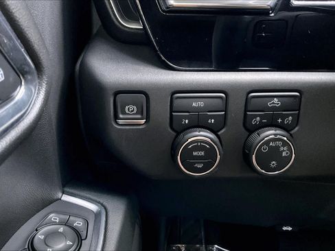 Used 2023 Chevrolet Silverado 1500 LT AWD/4WD image 32