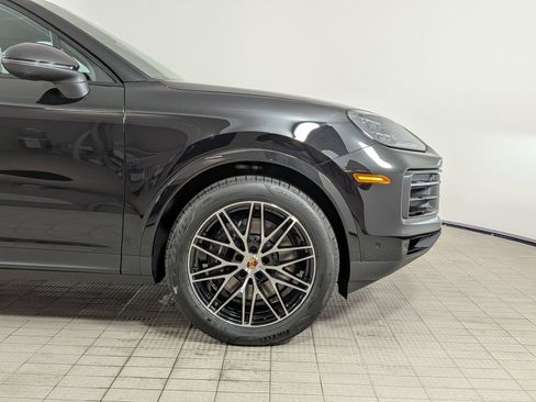 New 2026 Porsche Cayenne Coupe AWD/4WD image 11