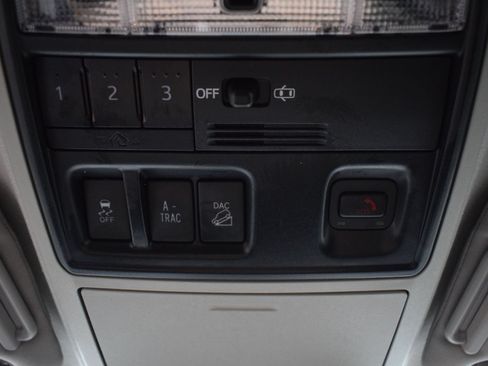 Used 2022 Toyota 4Runner TRD Sport w/ Technology Package AWD/4WD image 23