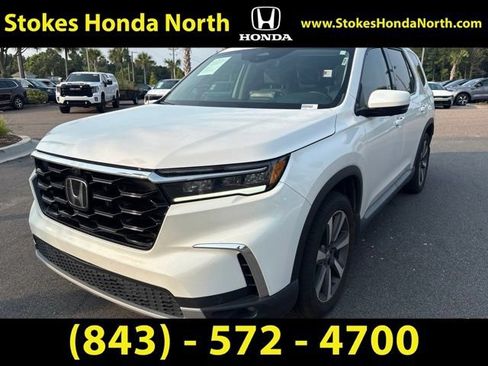 Certified 2025 Honda Pilot Elite image 1