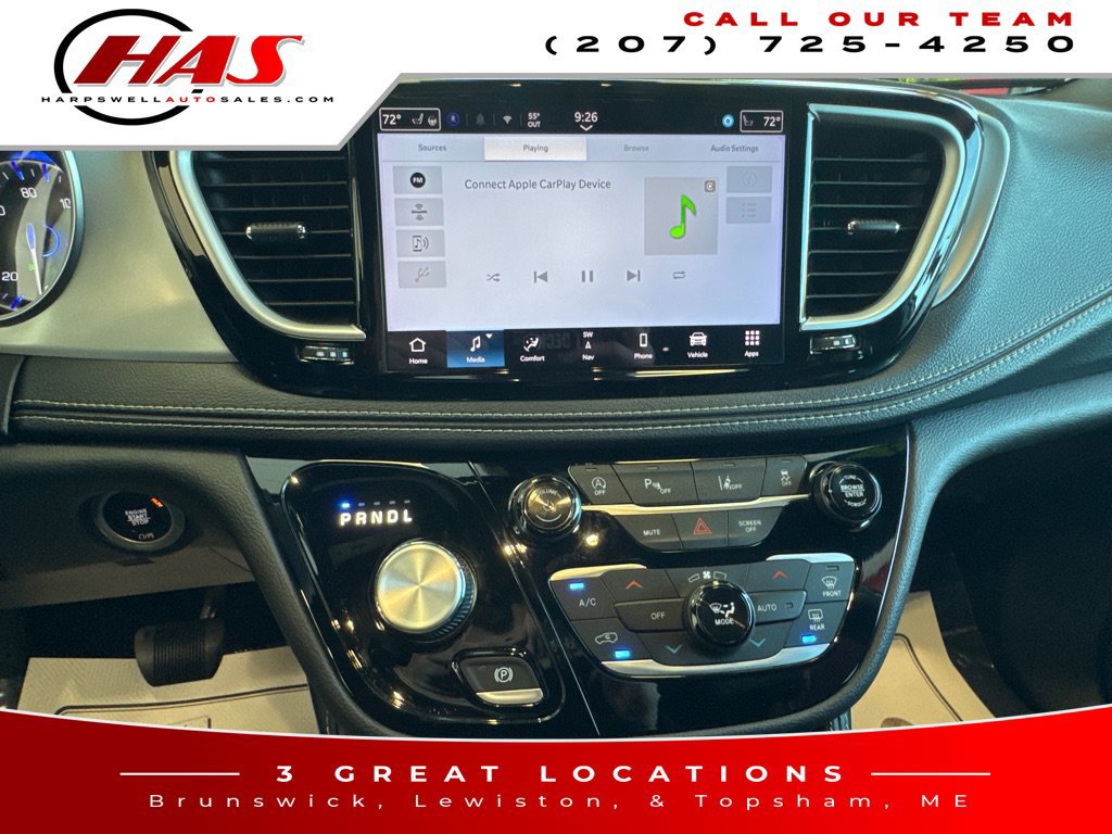 Used 2025 Chrysler Pacifica Limited FWD image 17
