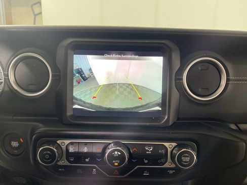 Used 2023 Jeep Wrangler Unlimited Rubicon 4xe w/ Steel Bumper Group image 16