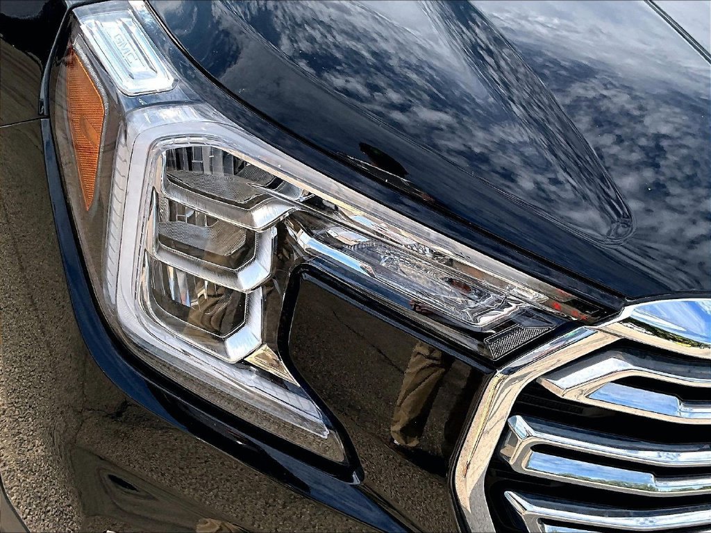 Used 2024 GMC Terrain SLT AWD/4WD image 33