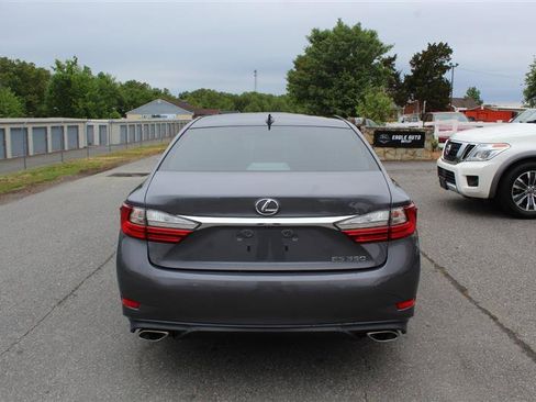 Used 2017 Lexus ES 350 w/ Luxury Package FWD image 6