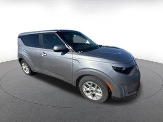 Used 2025 Kia Soul LX w/ LX Technology Package FWD video 2