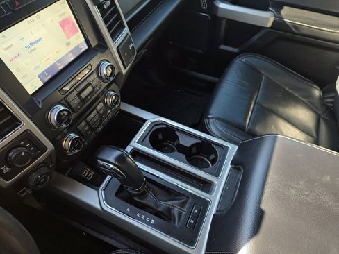 Used 2019 Ford F150 Lariat w/ Equipment Group 502A Luxury image 19