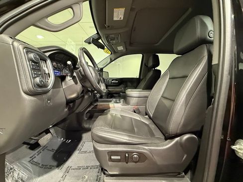 Used 2021 Chevrolet Silverado 1500 LT Trail Boss w/ Convenience Package II AWD/4WD image 12