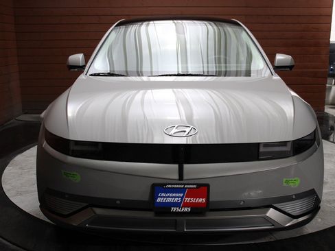 Used 2023 Hyundai Ioniq 5 Limited w/ Cargo Package image 2