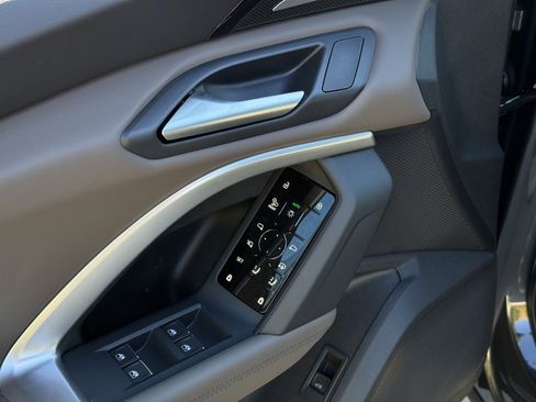 New 2025 Audi Q5 2.0T Premium Plus image 17