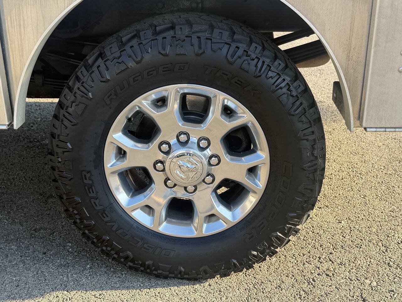 Used 2022 RAM 3500 SLT w/ Quick Order Package 27G SLT AWD/4WD image 18