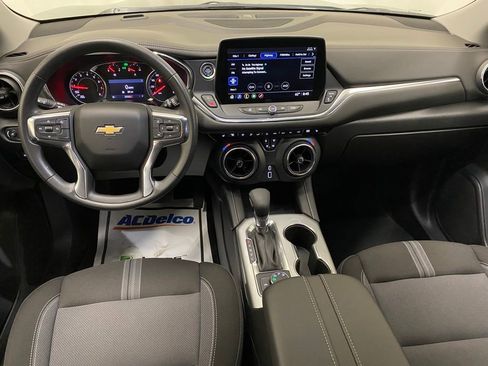 Used 2025 Chevrolet Blazer LT AWD/4WD image 23