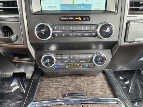 Used 2020 Ford Expedition Limited w/ Equipment Group 301A RWD image 20
