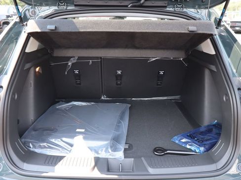 New 2026 Chevrolet Trax LT w/ LT Convenience Package FWD image 27