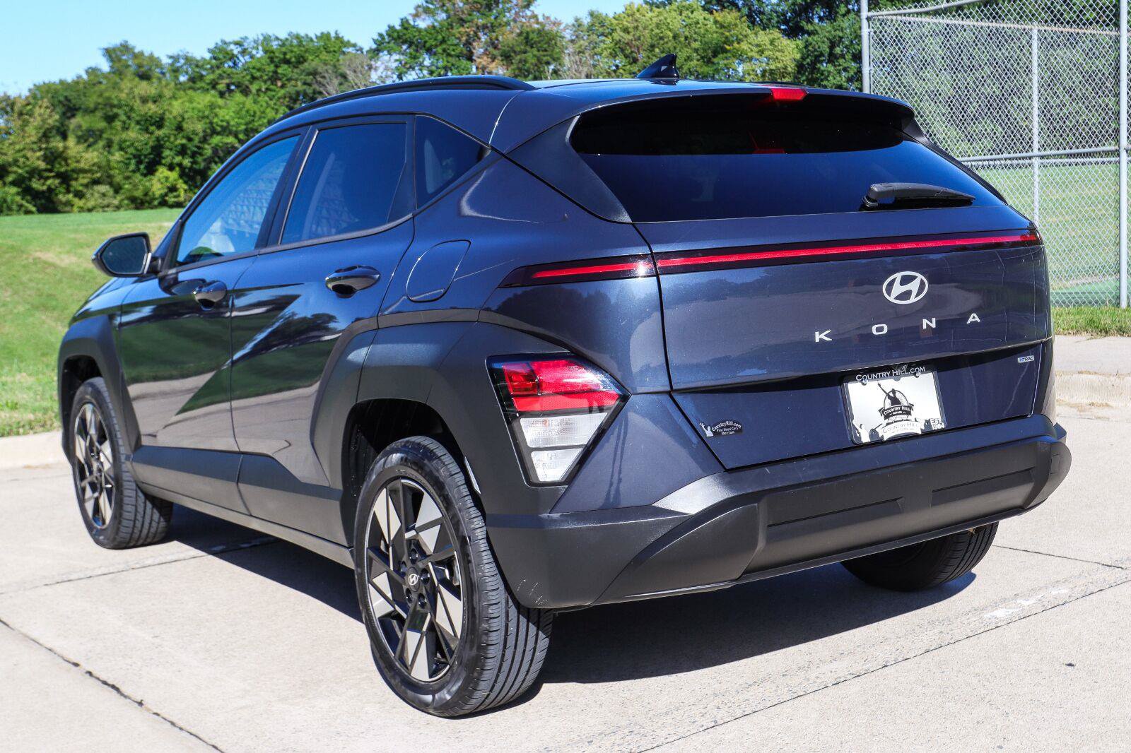 Used 2024 Hyundai Kona SEL AWD/4WD image 13