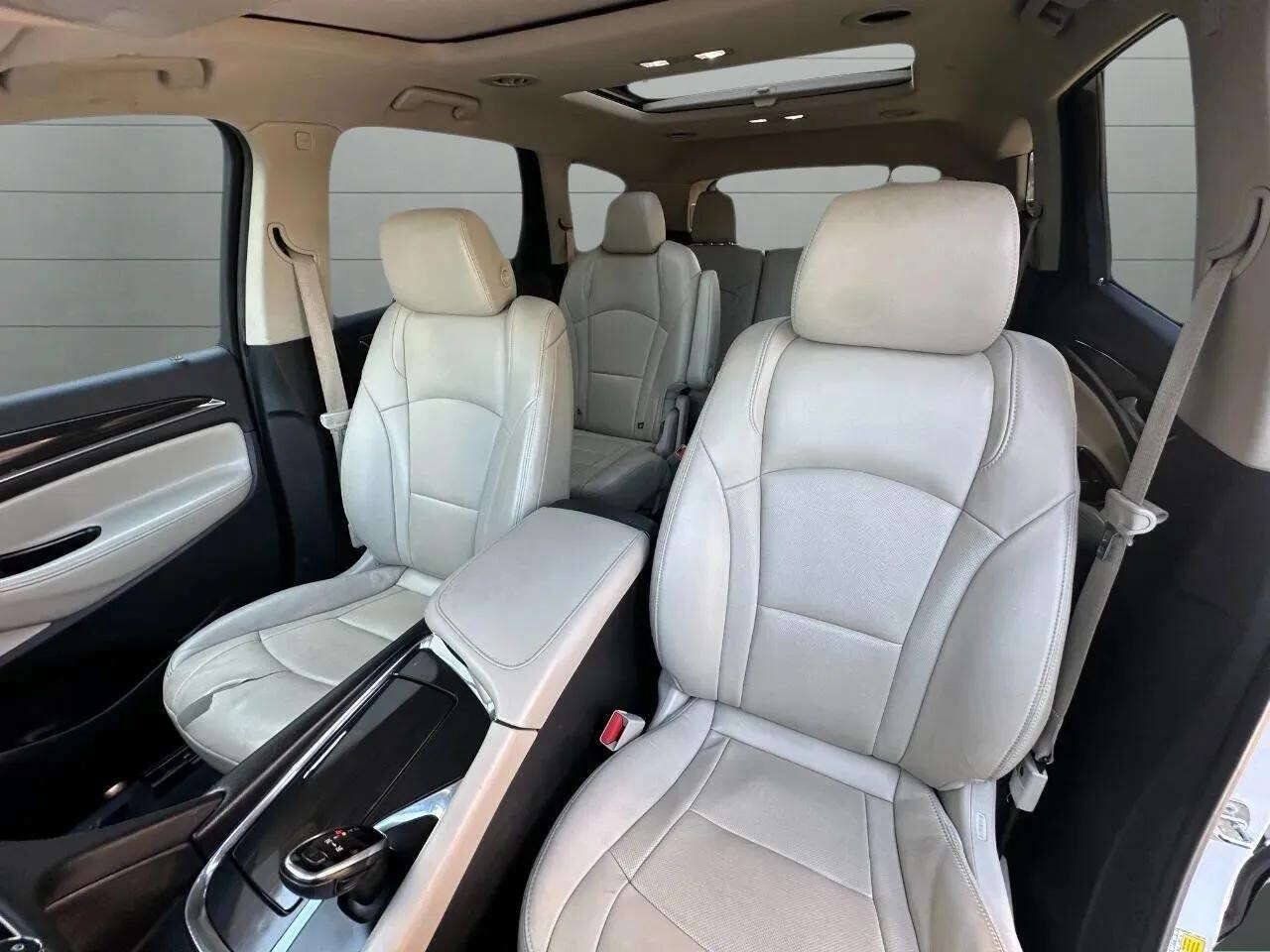 Used 2020 Buick Enclave Essence w/ Sound and Sites Package AWD/4WD image 60
