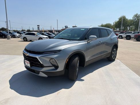 New 2026 Chevrolet Blazer LT w/ LPO, Floor Liner Package FWD image 3
