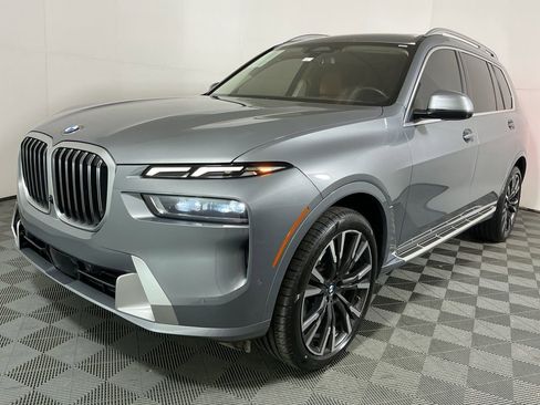 Certified 2023 BMW X7 xDrive40i w/ Premium Package image 2